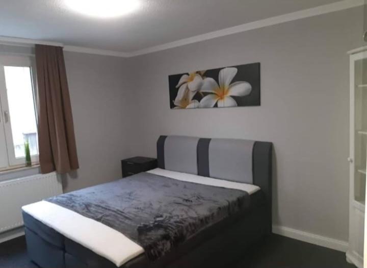 Gepflegte Schoene Ferienwohnung Mitten In Der Stadt Witten Buitenkant foto