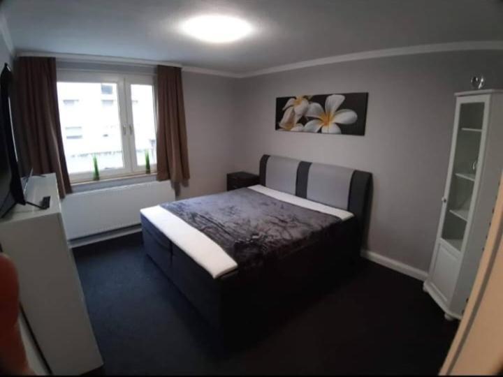 Gepflegte Schoene Ferienwohnung Mitten In Der Stadt Witten Buitenkant foto